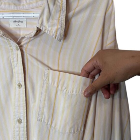 Aritzia Wilfred Free pinstriped relaxed button up shirt women's size M - Picture 5 of 9